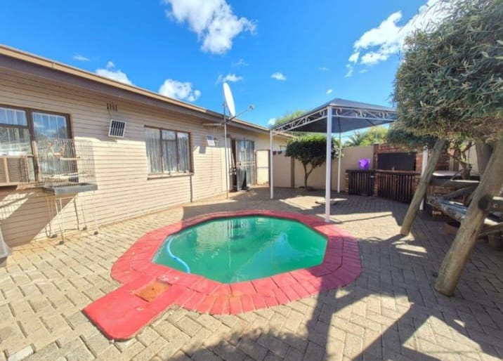 3 Bedroom Property for Sale in South Ridge Northern Cape
